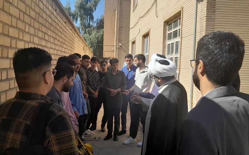 بازدید از واحدهای مختلف (1)