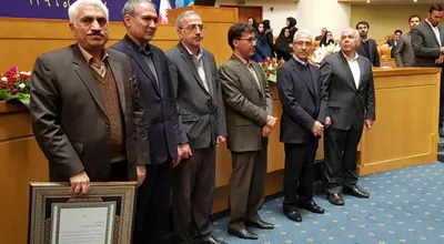 دکتر_عزیزی_حامی_برتر_فناوری.jpg
