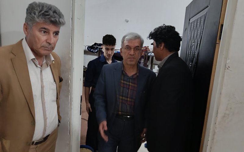 بازدید دکتر شاهین از خوابگاه شهدای دانشجو (3)