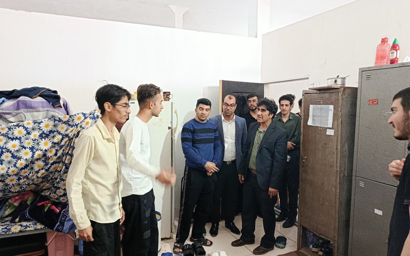 بازدید سرزده از خوابگاه (3)