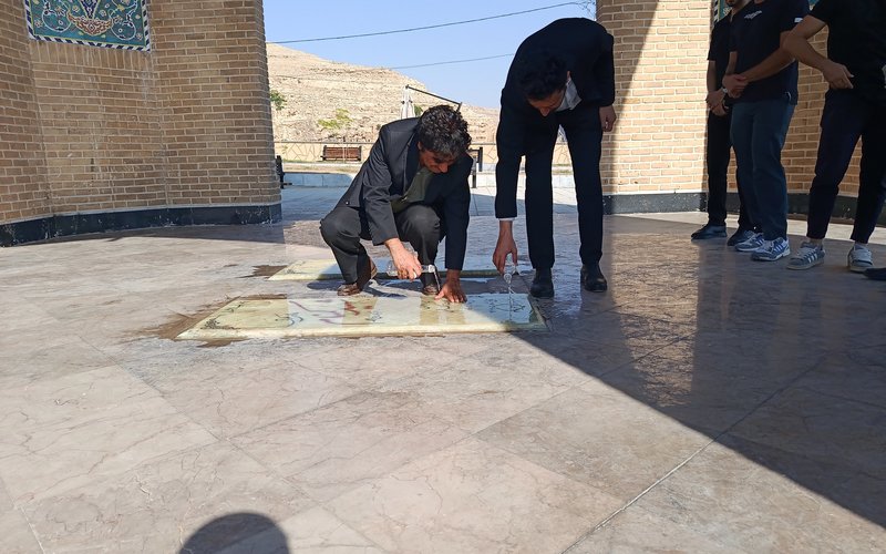 غبارروبی مزار شهدای گمنام (1)