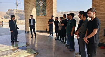 غبارروبی مزار شهدای گمنام (2)