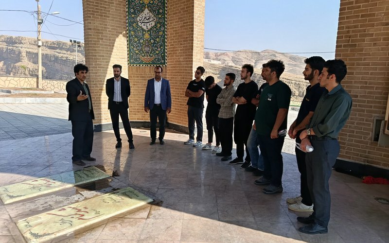 غبارروبی مزار شهدای گمنام (4)