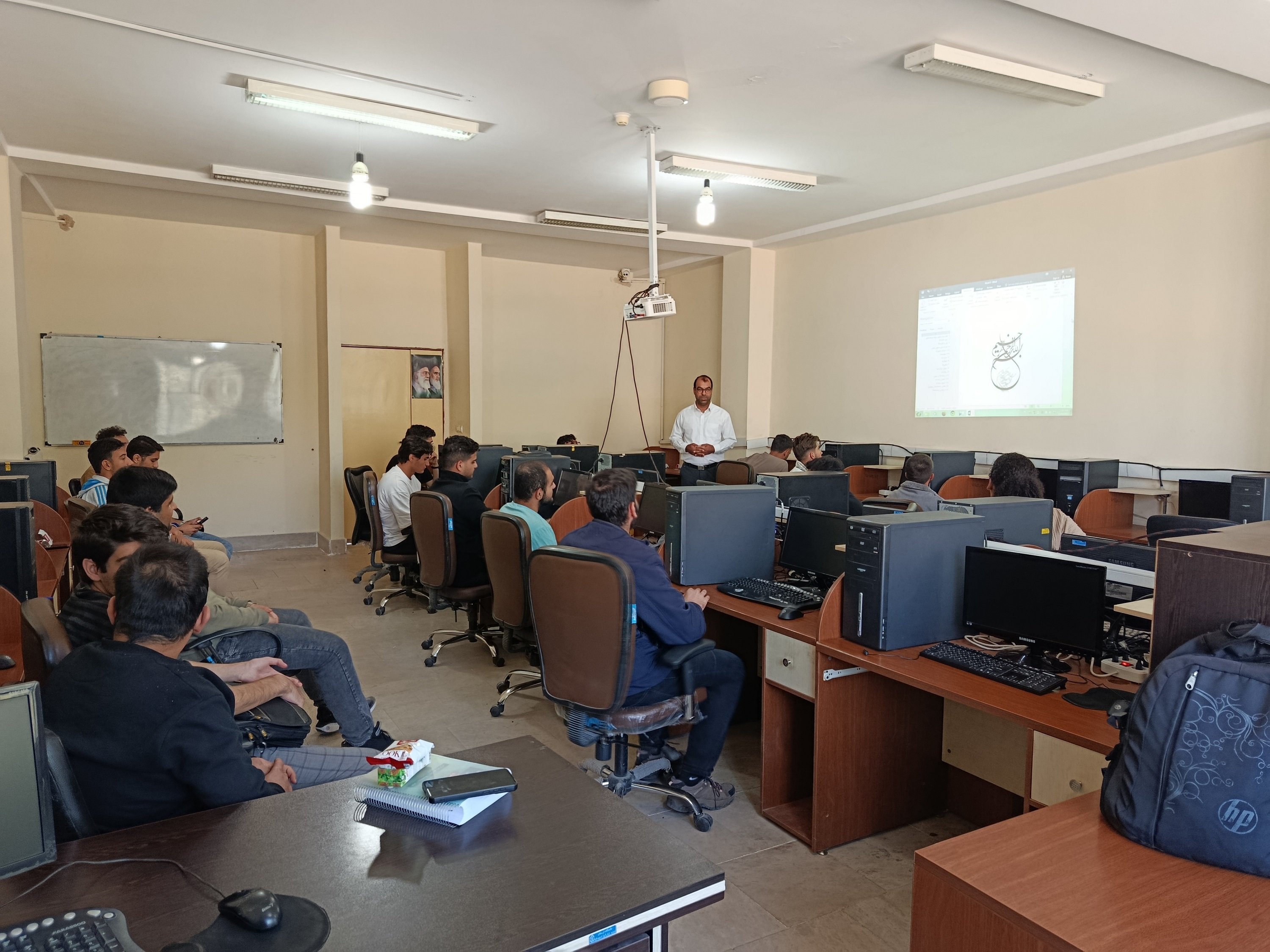 کارگاه آموزش پیشرفته Word (1)