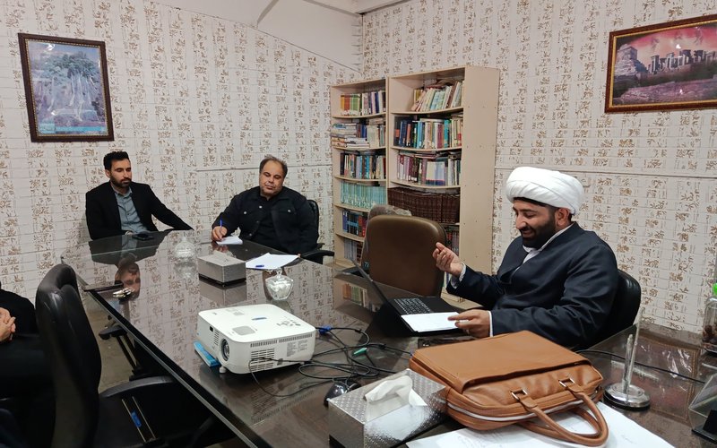 کارگاه آموزش تخصصی نماز (2)