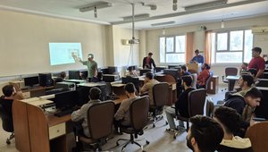 کارگاه آموزش طراحی پوستر (1)