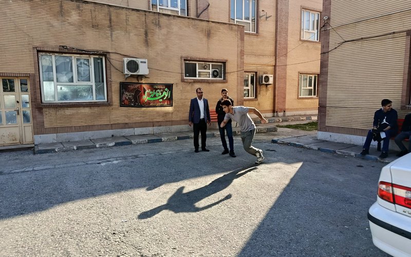 مسابقه دو 4 در 9 متر